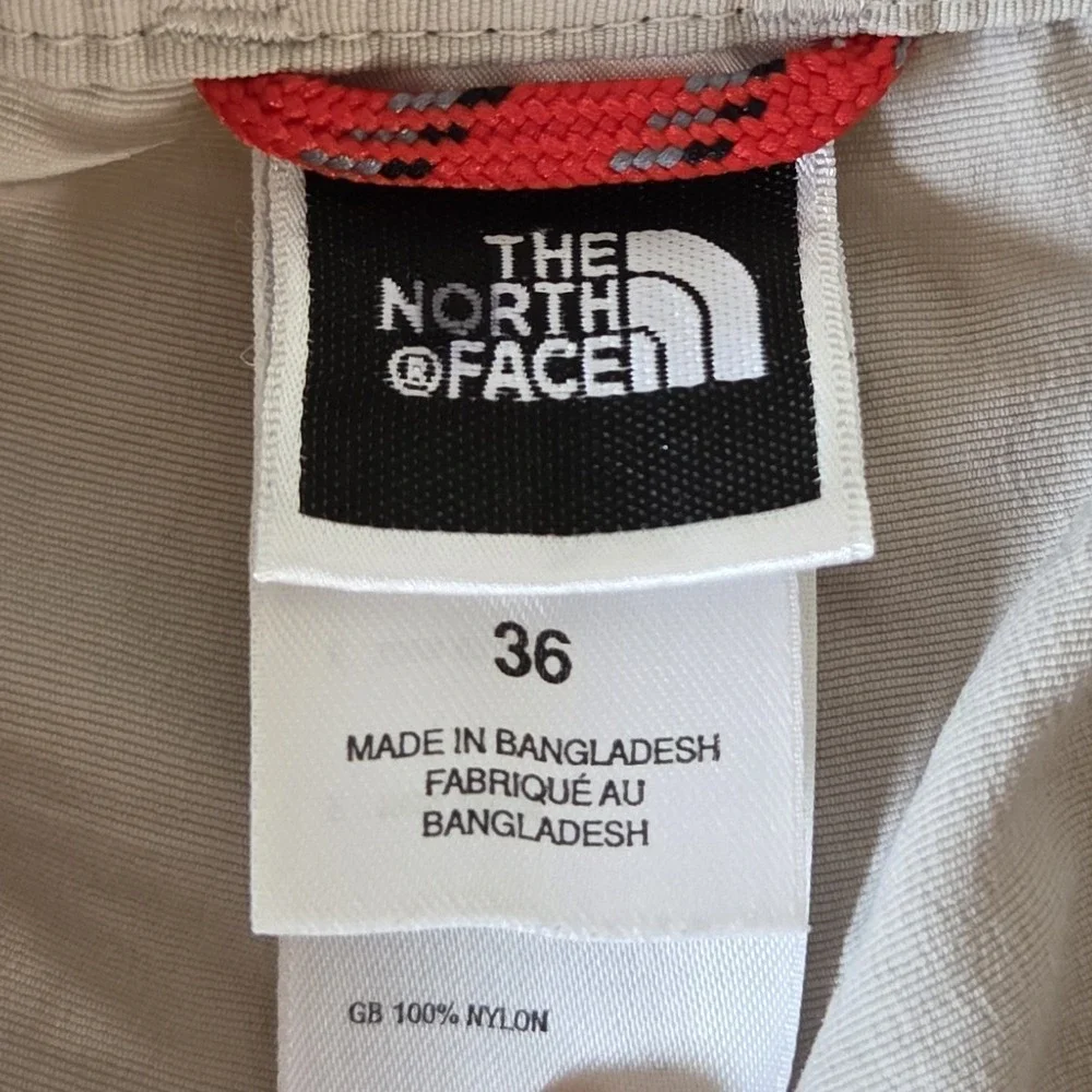The North Face Men's Paramount Hiking Cargo Shorts Khaki Beige Nylon Trail Sz 36